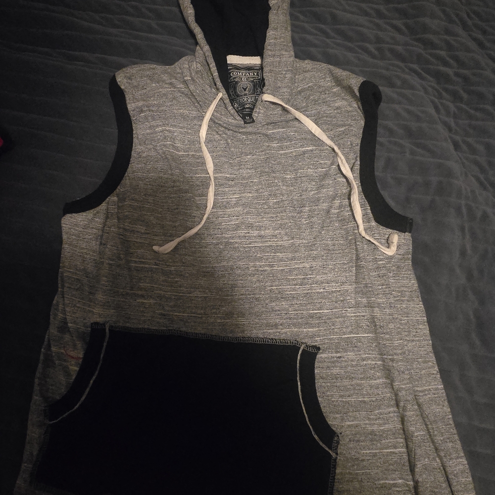 Gray and Black Sleeveless Hoodie